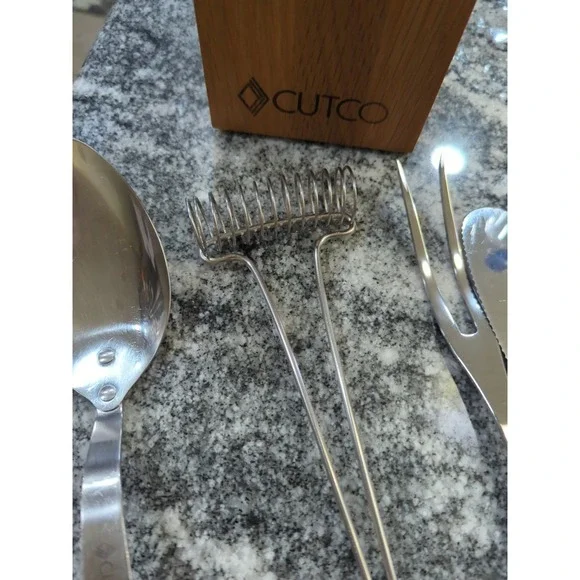 Cutco 4 Piece Kitchen Utensil Set & Wooden Holder Whisk Spoon Spreader Fork - Picture 4 of 14